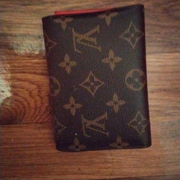 A Real Louis Vuitton Monogram Wallet with Red Accent - Picture 7 of 7